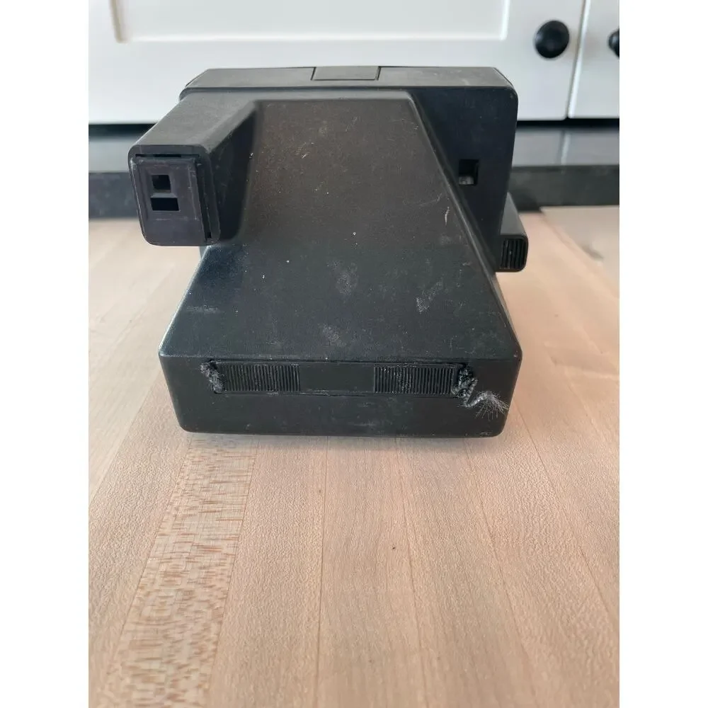Vintage Polaroid Rainbow OneStep 600 Instant film camera